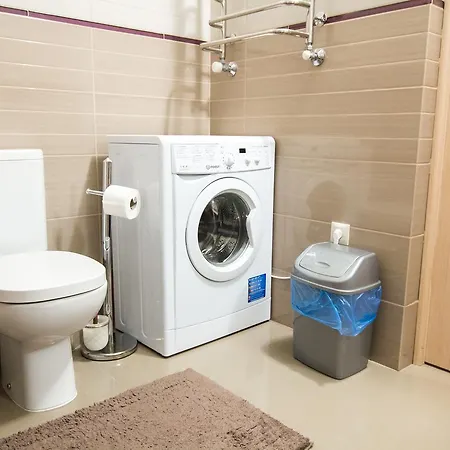 на ул. помирецкая 9 Apartment *